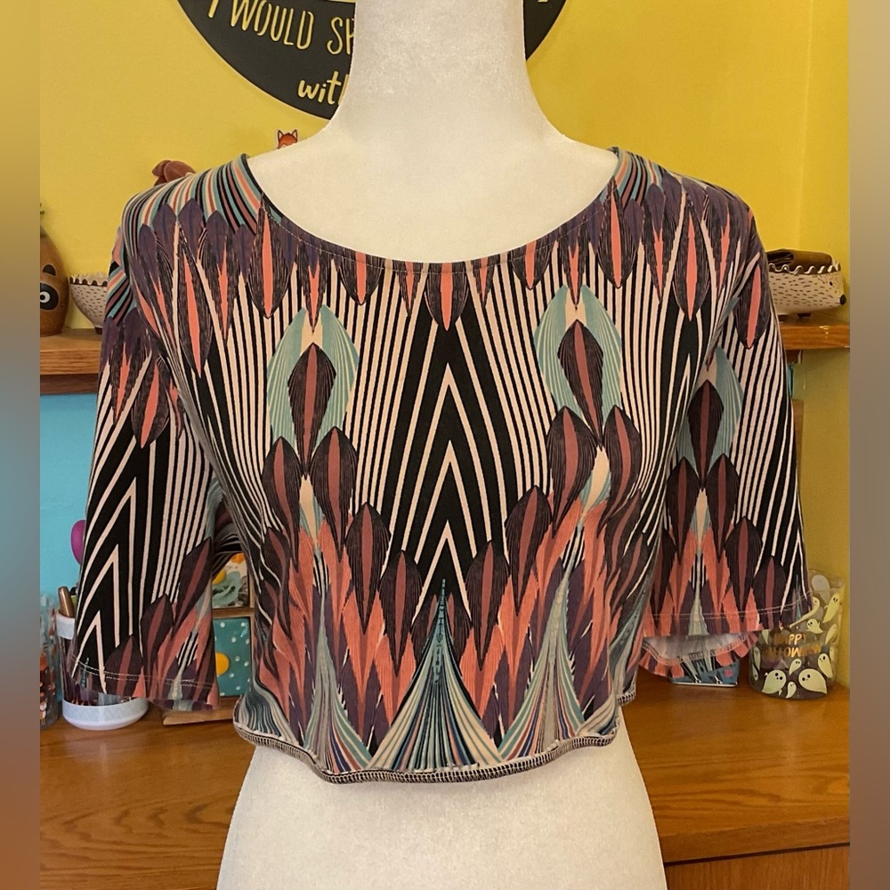 Forever 21+ Geometric Crop Top